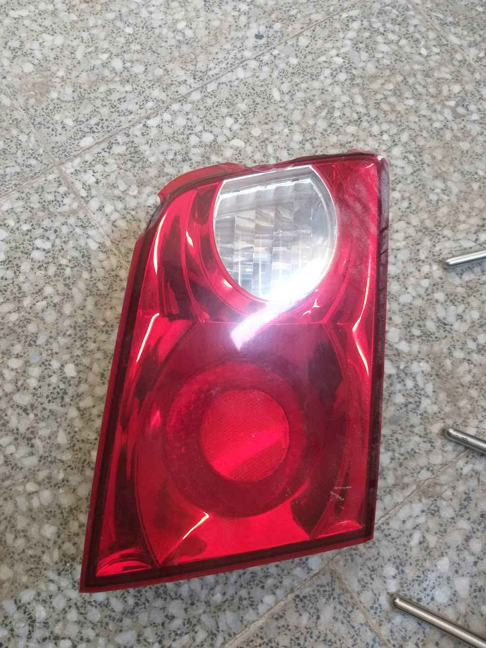 سلام عليكم غراض اوبتيما للبيع موديل ٨مكانه ذي قار رقم ***********
