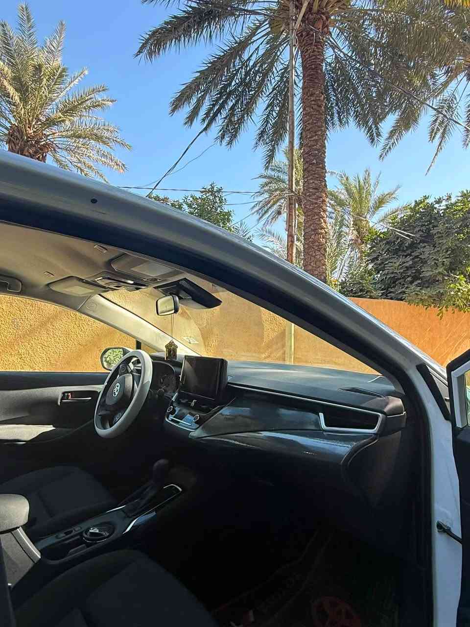 كورلا 2024 وارد امريكي للبيع أو مراوس
حادثه جاملغ وبنيد 
محرك 2000 
السعر 155 وبيها مجال 
***********
