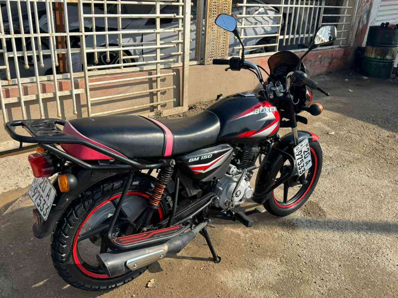 السلام عليكم دراجة بوكسر للبيع موديل 2021مرقمه رقم ديالى تحويل مباشر دراجة خير من الله مكينه بلاديه ممفتوحه السعر 1800 وبيها مجال العنوان ديالى بعقوبه ***********
