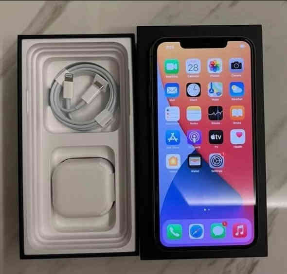 11برو ماكس الذاكره 256 البطاريه 89 نموذج M الجهاز اخو جديد وين ميعجبك افحص فر النجف كولهه ملحقاته الاصلية السعر 380 رقمي ***********
