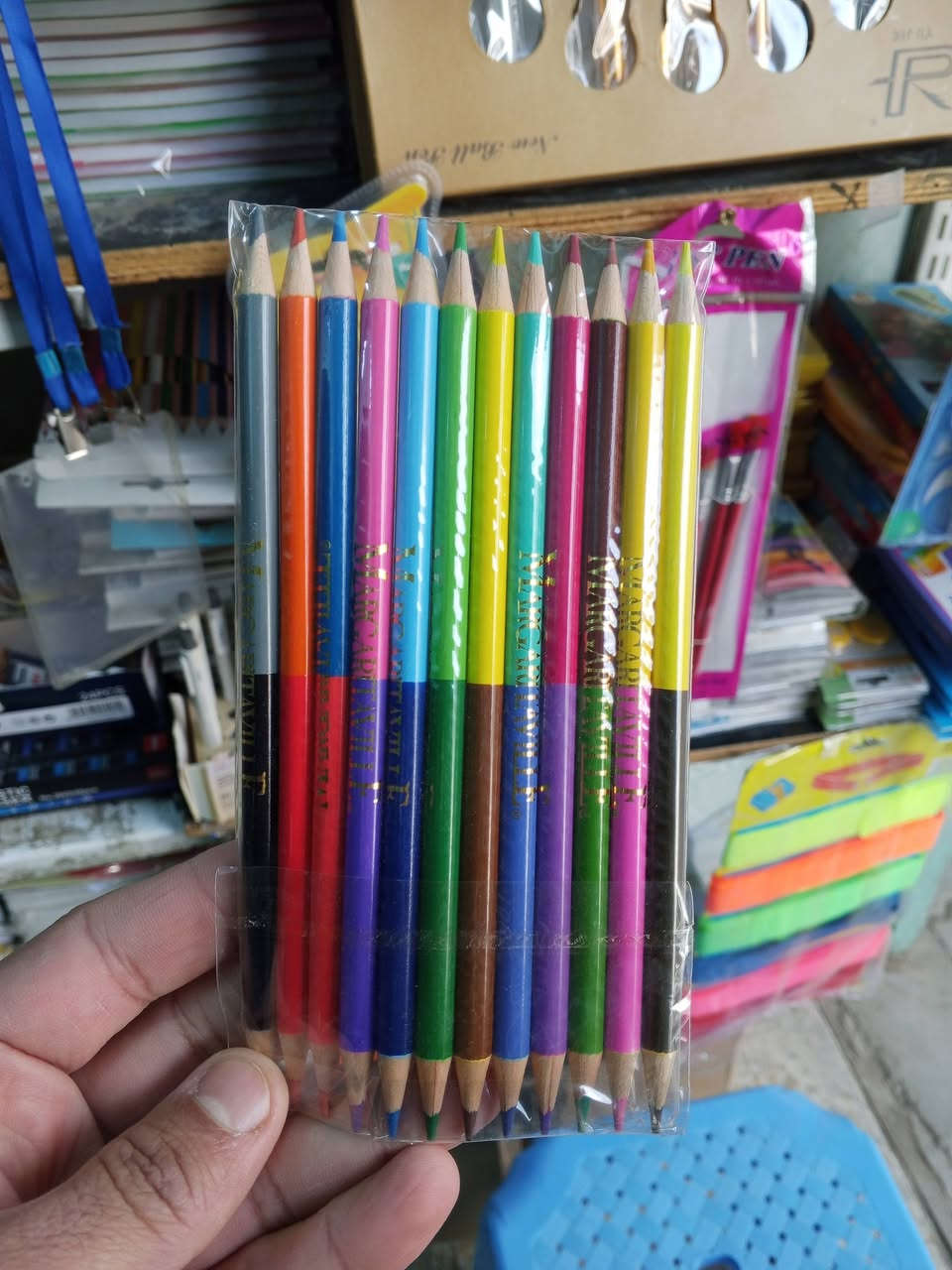 🎨  متوفر الآن في مكتبة المعرفة!
​تشكيلة مميزة وجديدة من الأصباغ الماجك والأصباغ الخشبية بماركات وأحجام متنوعة تناسب جميع الاحتياجات الدراسية 
​💰 الأسعار: تجدونها مفصلة داخل قناتنا على التليجرام.
🔗 رابط القناة: https://t.me/aa0780a3


**إذا كنت صاحب هذا الإعلان وتريد حذفه لأي سبب، رجاءا أرسل رسالة إلى الدعم الفني**