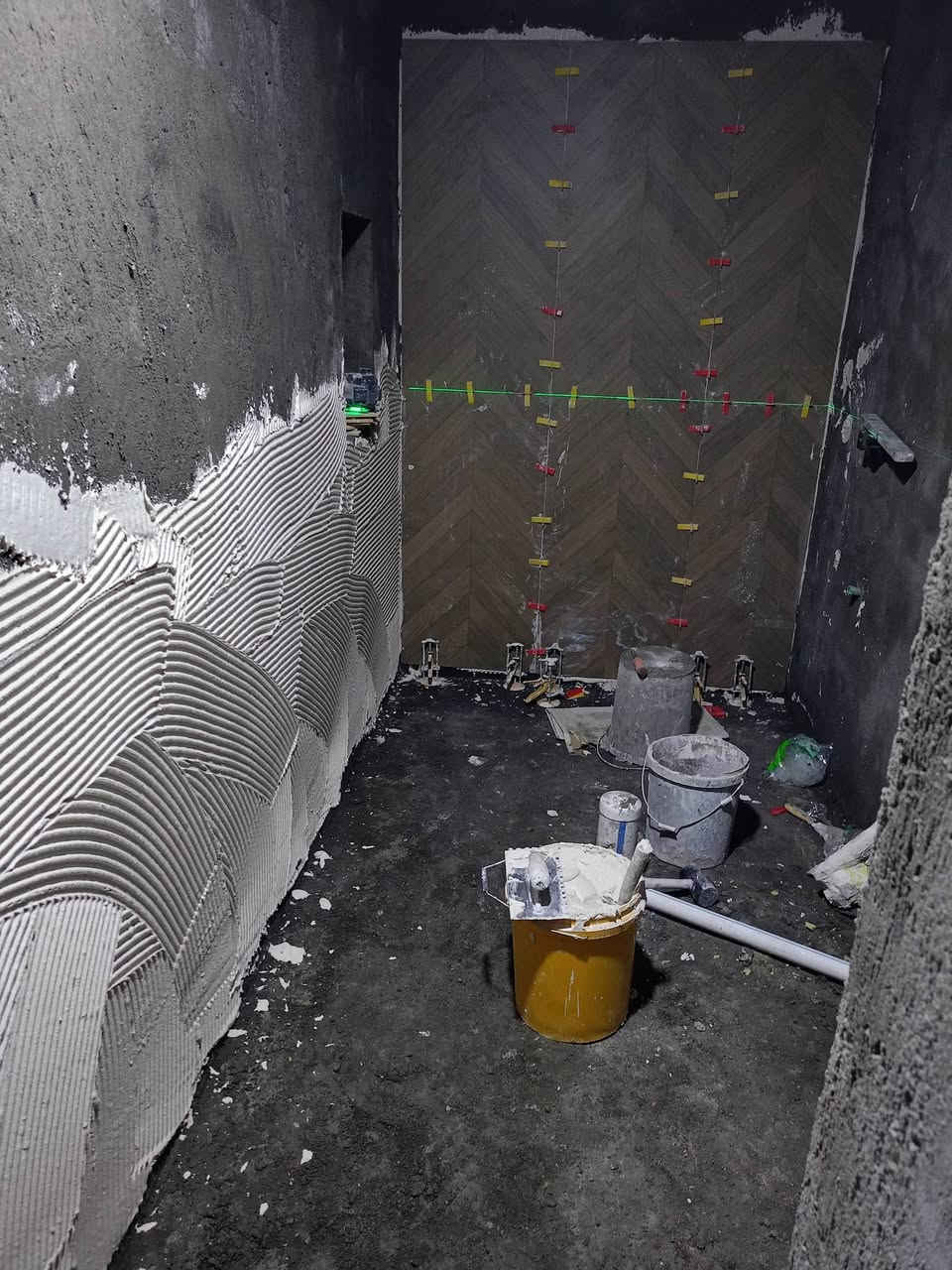 السلام عليكم خلفه سيراميك بورسلين الواح ومرمر واشتغل واجهيات شغل درجة اولى وتسليم مهندس وهدا رقمى ***********
