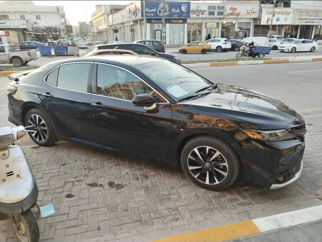🚗 للبيع أو المراوس – تويوتا كامري 2021 (LE)
🔹 اللون: أسود ملكي
🔹 الموديل: 2021
🔹 الفئة: LE
✨ المواصفات:
كشن كهرباء (تحكم كهربائي بالمقاعد)
شاشة وسطية كبيرة
نظام رادار (حساسات أمان)
Apple CarPlay (كار بلاي)
كاميرا خلفية
بصمة تشغيل (Smart Key)
تحكم مقود (ستيرن)
مثبت سرعة
نظام توفير الوقود ECO
مكيف ممتاز ثنائي
زجاج كهرباء + مرايا كهرباء
وسائد هوائية
نظام مانع انزلاق (Traction Control)
نظام ABS
سنسرات أمامية وخلفية
📌 السيارة نظيفة وجاهزة للاستخدام
📌 معوقين – باقي سنة وتتفك
📌 مناسبة للاستخدام اليومي والسفر
📌حادثها جاملغ وبنيد فقط بدون داخل
💰 السعر: (169)
🔁 متوفر مراوس
📞 للاستفسار: ***********)
