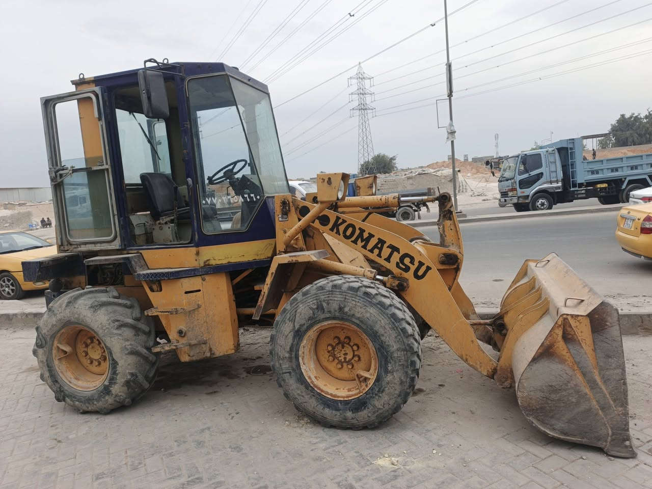 سلام عليكم
شفل البيع النوع كومانسو مديل ١٩٩٧
الرقم انكليزي نجف تحويل ثاني يوم
سنوية مجددة ٢٠٣١ 
الاتصال ***********
