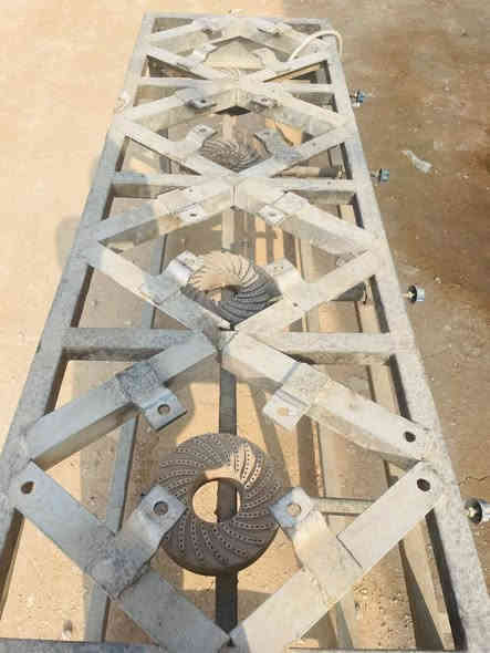 السلام عليكم 
غراض للبيع واستخدام قليل جدا 
الشوايه حديد ملم ونص 
وست اشياش سلستيل نارها جيده جداً
وماطورها بي خلل فني يعني يتصلح.. 
البخاره كهربائيه وغازيه بلاديه مو محور 
البريمز جديد مامستخدم أربع عيون 
للاستفسار اكثر الاتصال على صاحب الغراض/المكان الديوانيه///
‭0782 307 9601
