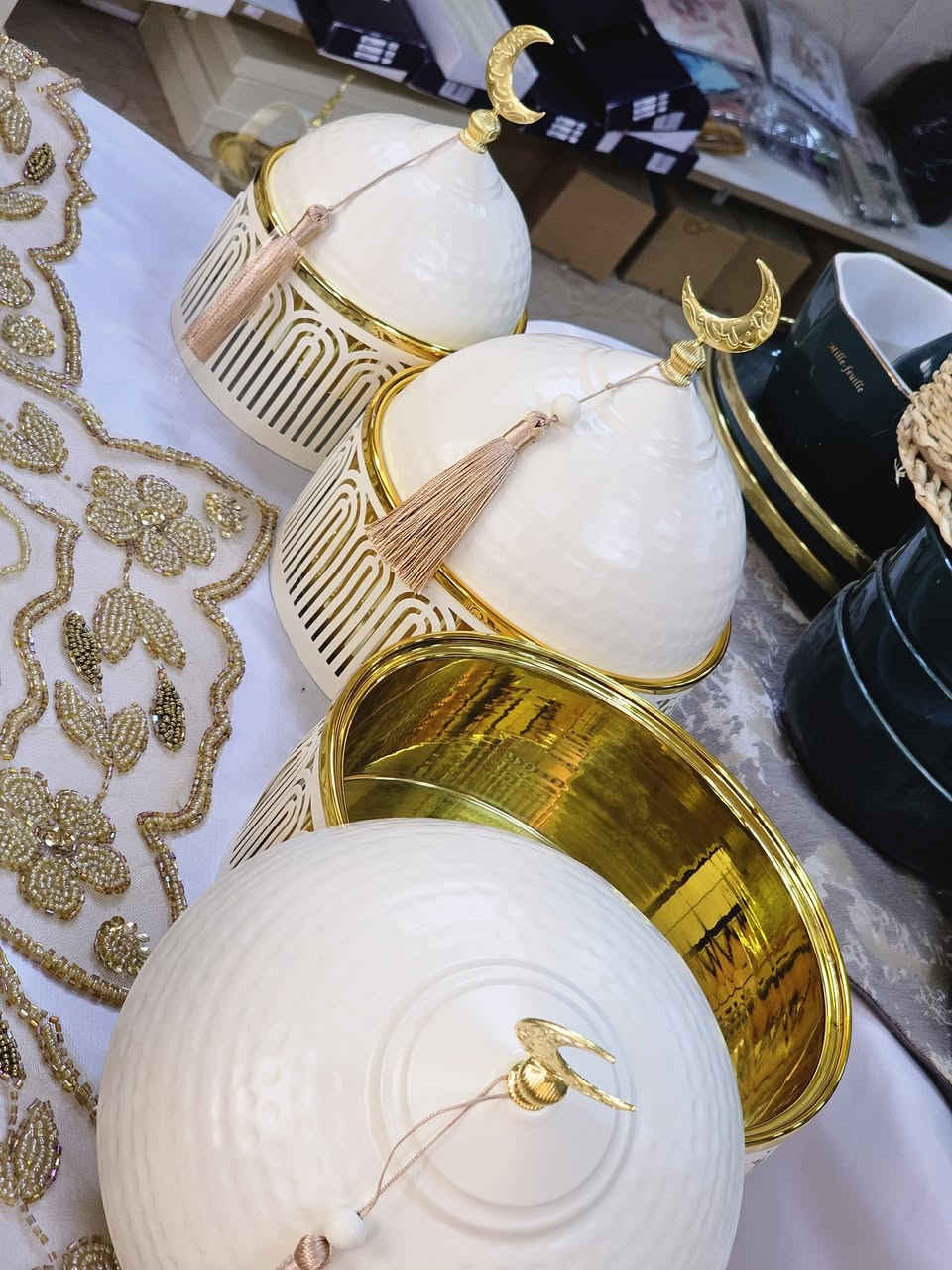 رمضان كريم عليكم زبائنا 🌙❤️
تمريات و مباخر رمضانيه 
سل ستيل 
ذوق راقي و ينطن جمال للسفره
الديوانيه حي المعلمين مقابل مطعم جنوح 
متوفر توصيل جميع المحافظات 
***********
