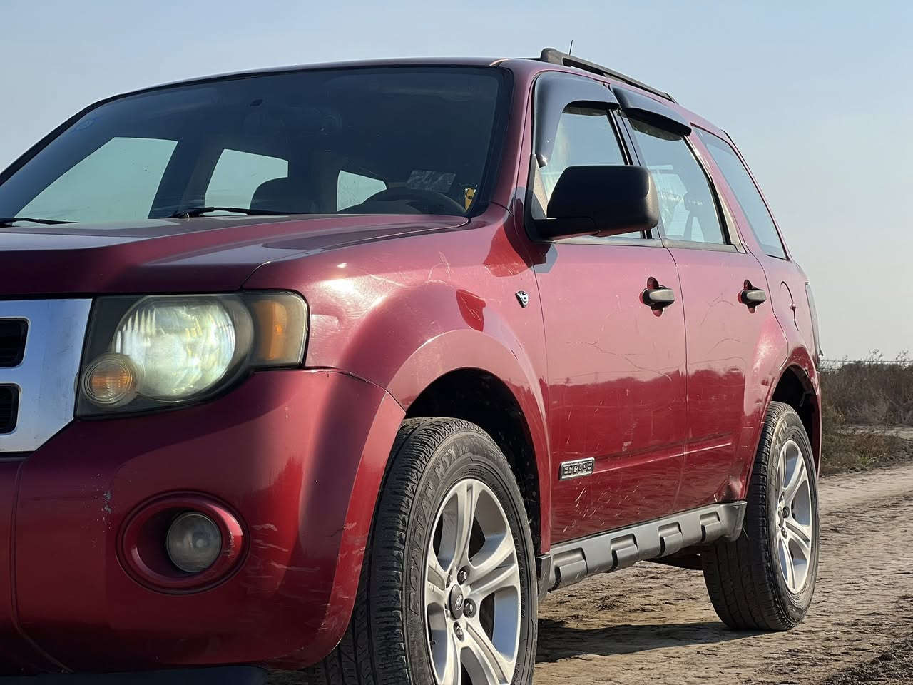 فورد اسكيب ٢٠٠٨ رقم بغداد انكليزي باسمي سياره كير مكينه حداديه خير من الله كهربائيات كلها شغاله سياره ماناقصها اي شي بيع او مراوس 

السعر ٨٥ وبيها مجال 

عنوان السياره بغداد 

***********
