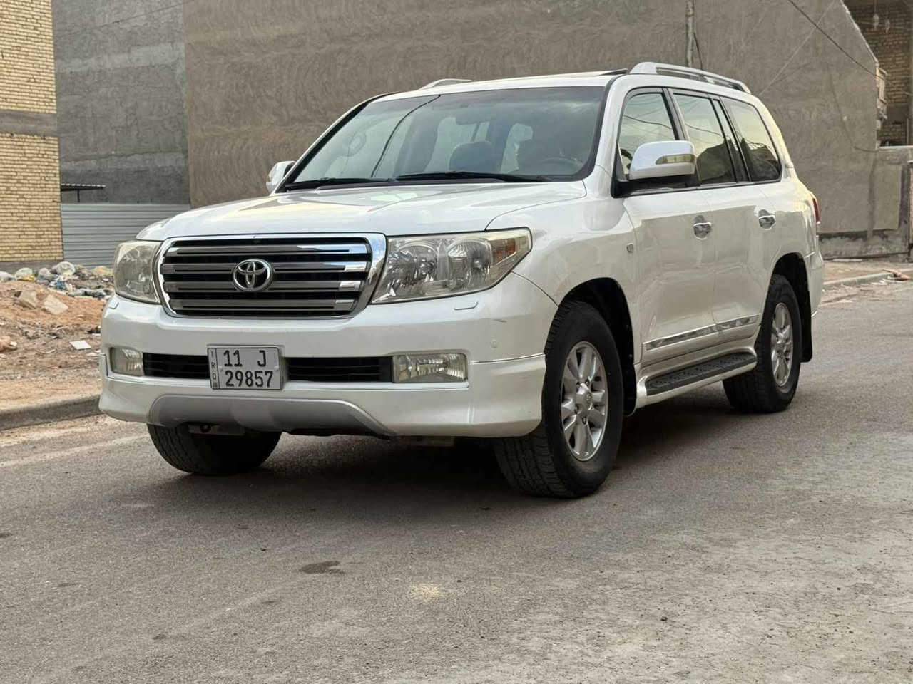 لاندكروزر موديل ٢٠١٠ ستينيه مكينه گير تبريد صدر تخم تاير بسمي هزه جديده فول مواصفات سياره جديده سونر مرفق بالمنشور السعر ٣٠٠ بيها مجال بسيط بيع اومراوس للاستفسار الاتصال *********** بغداد حي الرساله الثانيه بغداد, العراق
