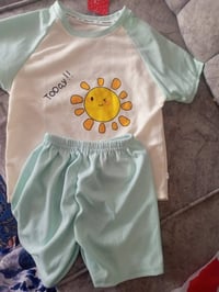 ملابس أطفال • عشر قطع • توصيل