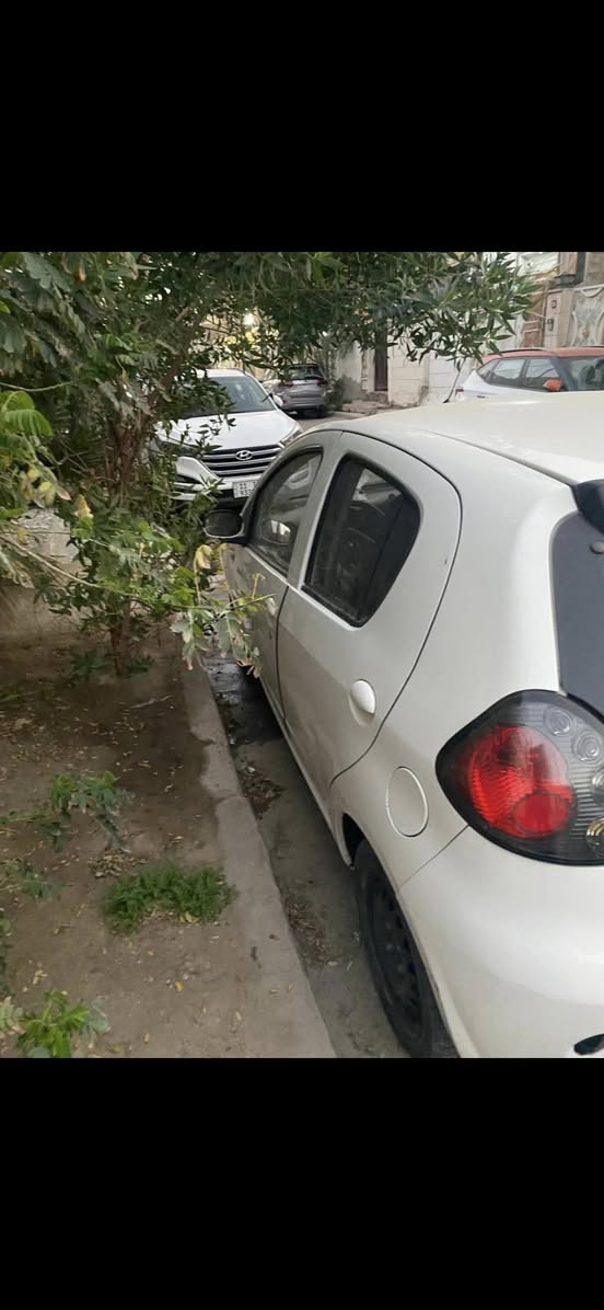 السلام عليكم..باندا للبيع موديل ٢٠١٢ ماشية ٣١ سيار نظيفة مكينة وكير وحدادية  تبريد شغال بيهة فقط ضربة بالجاملغ الايسر ومعدلة ...السعر ٥٠ ..للاستفسار الاتصال على الرقم ***********
