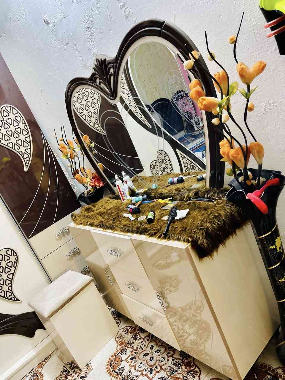 غرفه تركيه للبيع
سعر 500
***********
