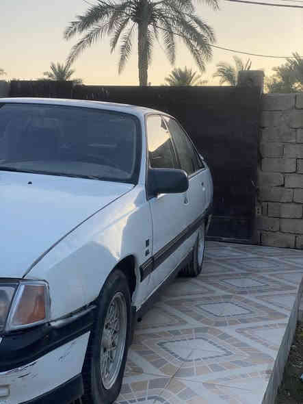 السلام عليكم 
اوبل اوميگا ١٩٩١
رقم بغداد
سنويه لل2027
كهربائية كل شغاله سعر 25وبيها مجال هـ
***********
