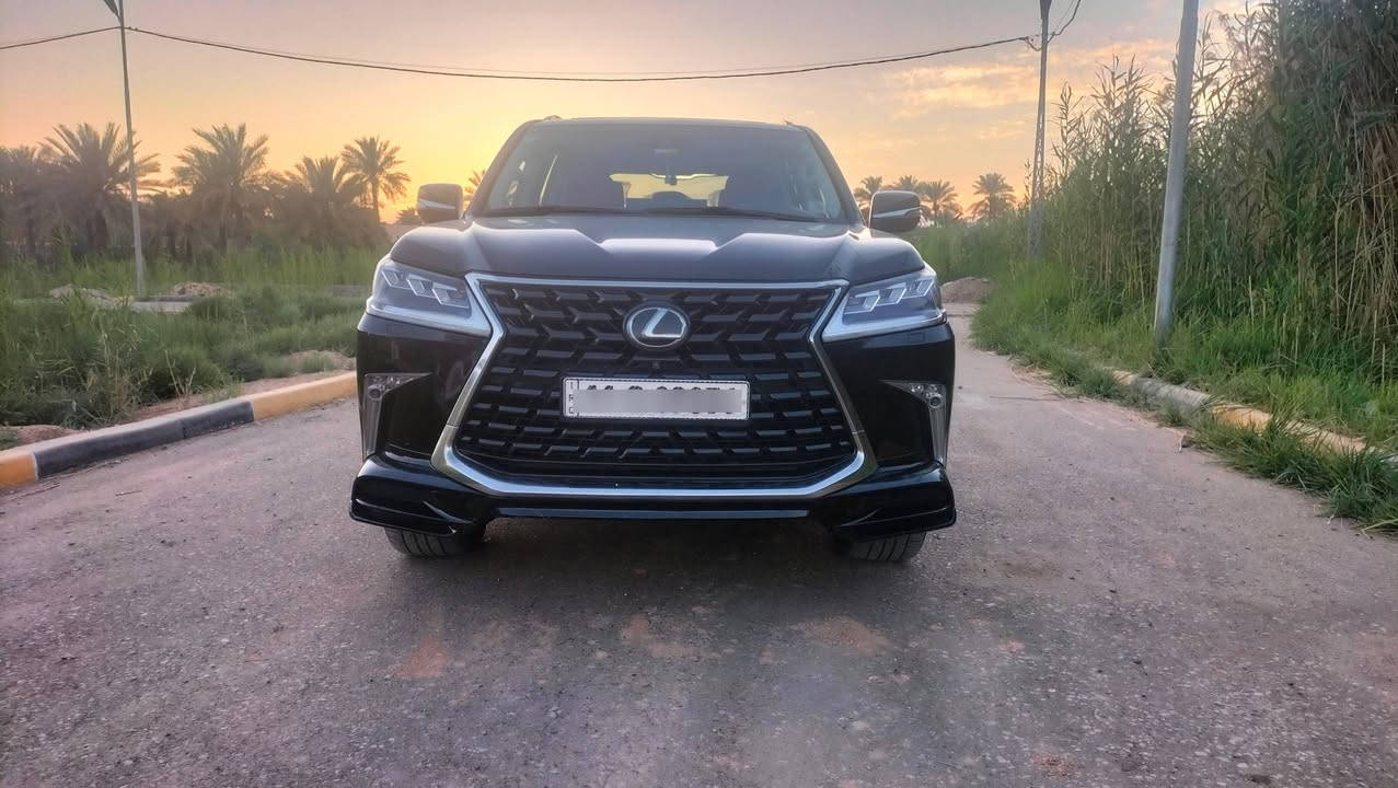 لكزس LX s خليجية
محرك 8 سلندر 5700 
مغلفة PPF بالكامل 
سونار موجود 

مكان السيارة كربلاء المُقدسة 
*********** اتصل او تواصل على الواتس آب
