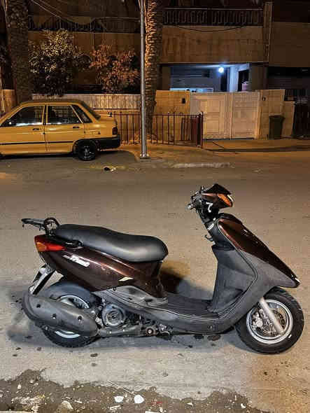 اكزز تريت ياباني 
دراجة قبل سبوعين نزلتها من معرض دبي ب $14
سويجين بلاد
ماشيه 18 الف 
دراجة بجيس شلعه وعدل ونعومه 
ستان حساس دكمه لايت اطفي واشغله بلاد
دراجة مال مزاد ونضافتها 100%100
سعرها 13$ وبيها مجال لشراي
مكاني بغداد حي تونس 
***********
