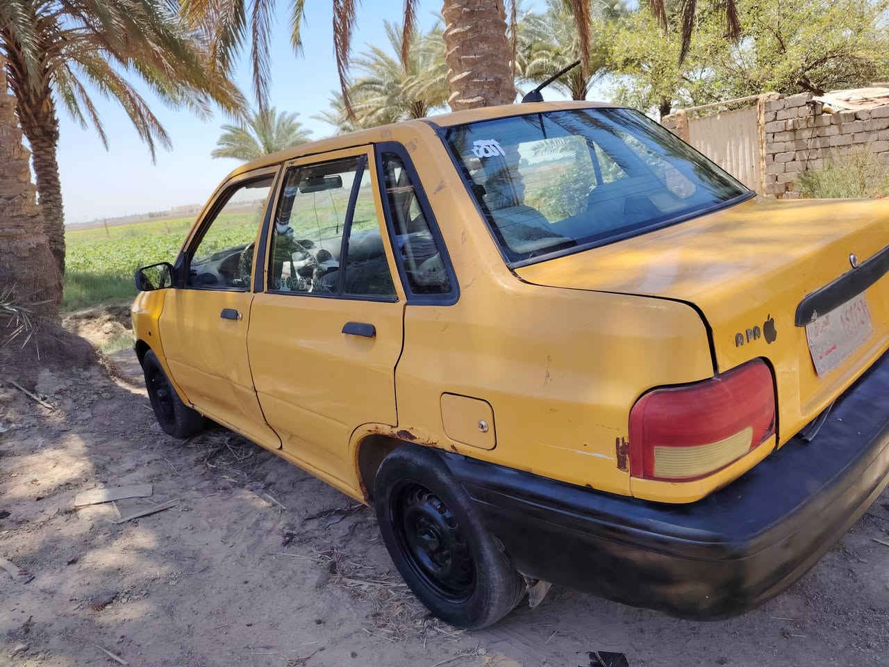 سلام عليكم سيبا البيع ٢٠١٢ مكينه وكير خيره من الله رقم بغداد صدامي راعيه موجود بيه فقط تفيس البريك وقيش دينمه سعر مليون وربع وبيه مجال قليل مكان السياره نجف كوفه يم معمل الببسي رقم ***********
