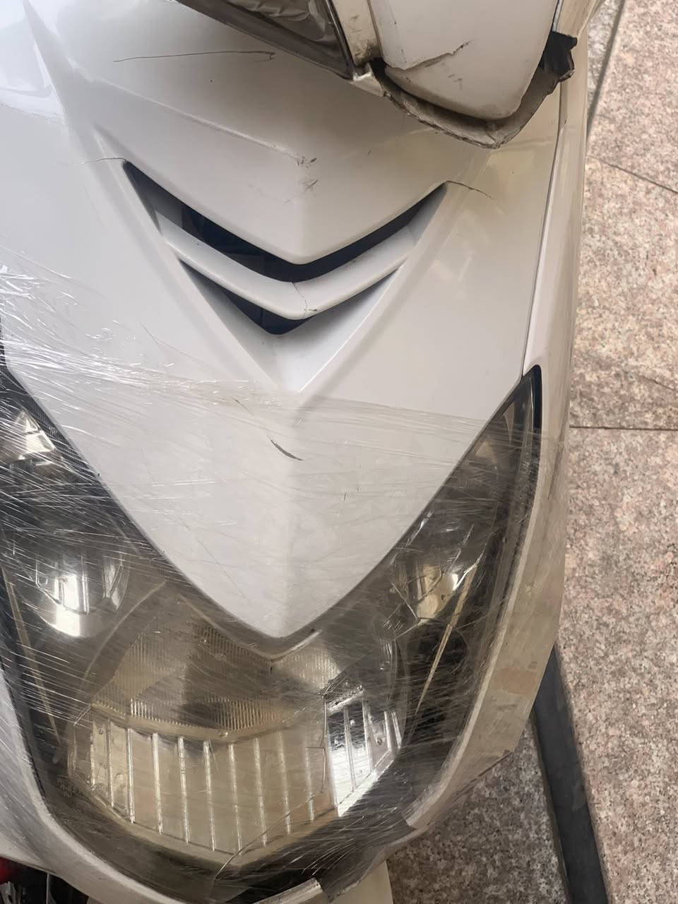 السلام عليكم دراجه للبيع نوع فحل كابريتر سعر 700 ***********
