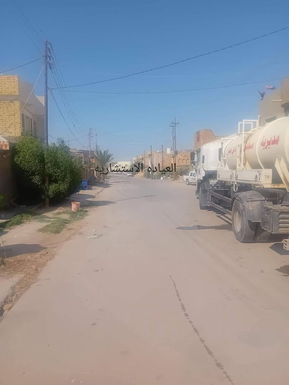بيت للبيع 🏫حديث م 225  طابقين بشارع جليل فضيل يرهم #مراوس مع الفرق 
مقابيل مجمع الوردة البيضاء
يتكون من غرف نوم  عدد2
استقبال صاله مطبخ صحيات خارجيه وداخليه ارضيه مرمر
طابقين ثاني غرف نوم عدد4
صاله مع صحيات ارضيه مرمر
كافه الخدمات متوفره  بناء 2017
على شارع تبليط 20m حرف T
جاهز ع اخر حبايه للسكن 
بيت شغله كله درجة أولى
السعر 250وبي مجال للشراي
المندوب عقارات 
***********☎ واتساب
اي عرض عندك تفضل خاص
