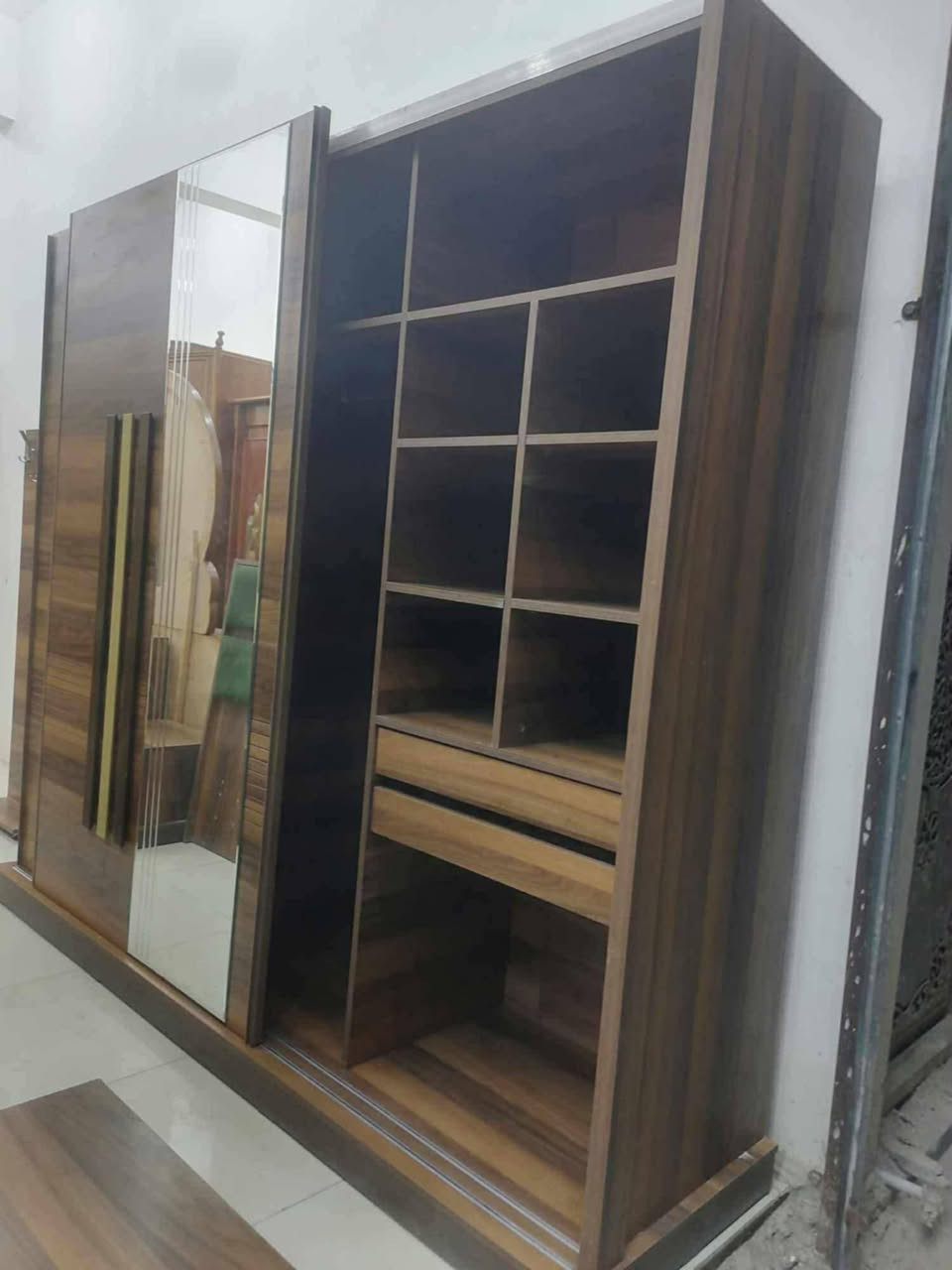 بيع غرفة نوم تركية السعر 650 وبيه مجال تواصل ***********
