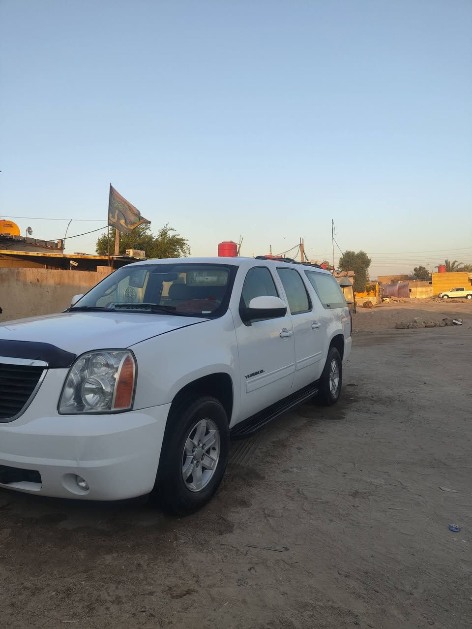 يوكن مديل 2007 سياره جاهزه من طول لطول رقم بغداد تحويل ثاني يوم  تخم تاير تبريد محرك كير  حداديه كله جديد سعر 160بيه مجال بكان بصره رقم تواصل ***********
