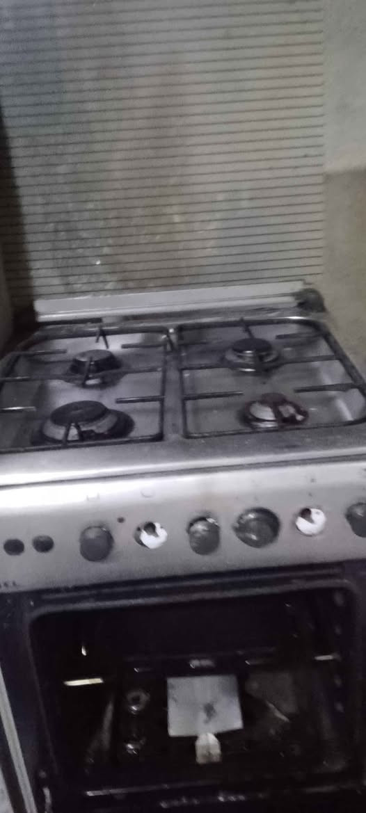 سلام عليكم طباخ مستعمل نضيف فرن شغال جاهز من كلشي Singapore


**إذا كنت صاحب هذا الإعلان وتريد حذفه لأي سبب، رجاءا أرسل رسالة إلى الدعم الفني**