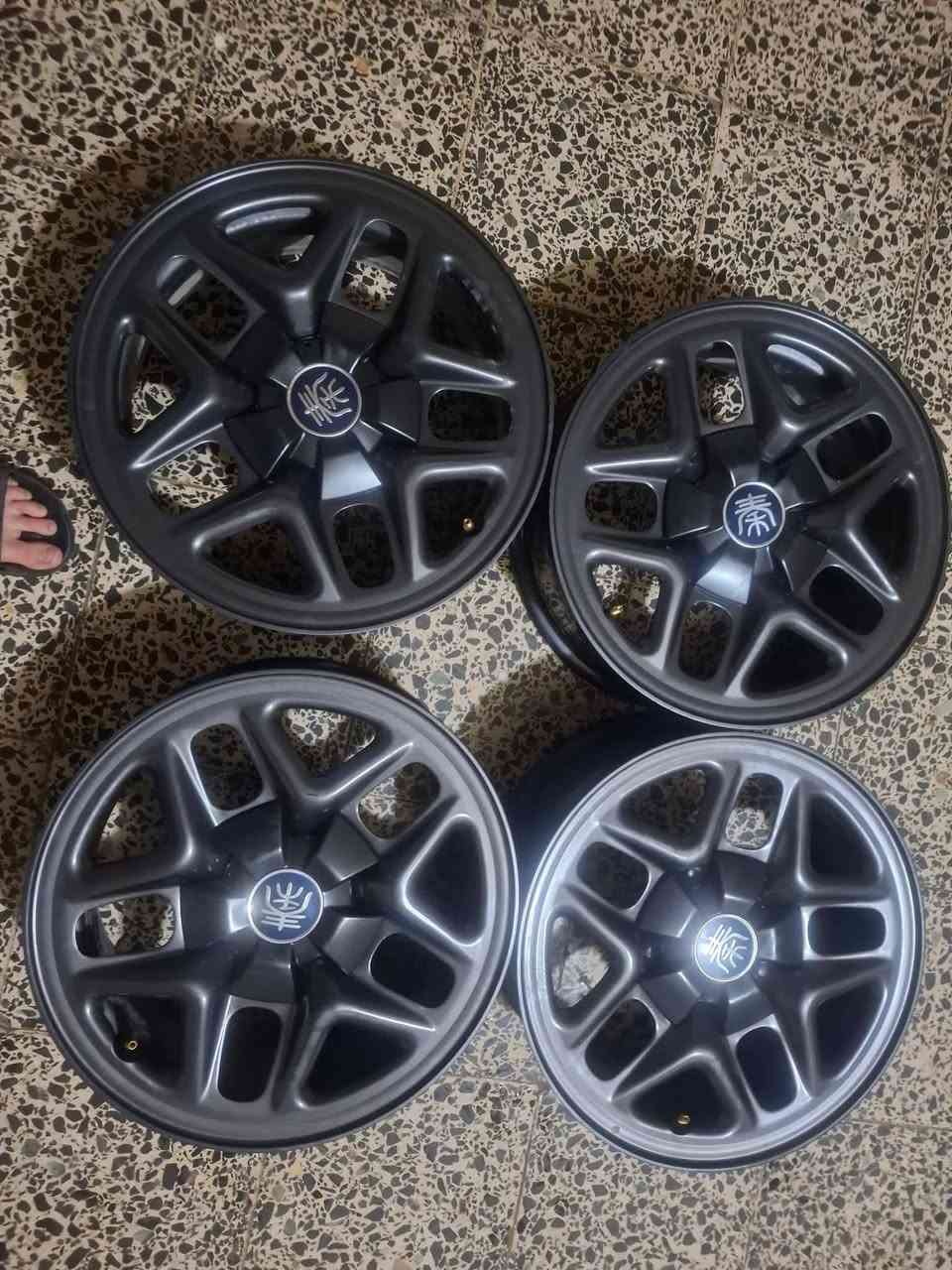 البيع المكان الدوره السعر 275 وهاذه رقمي ***********
