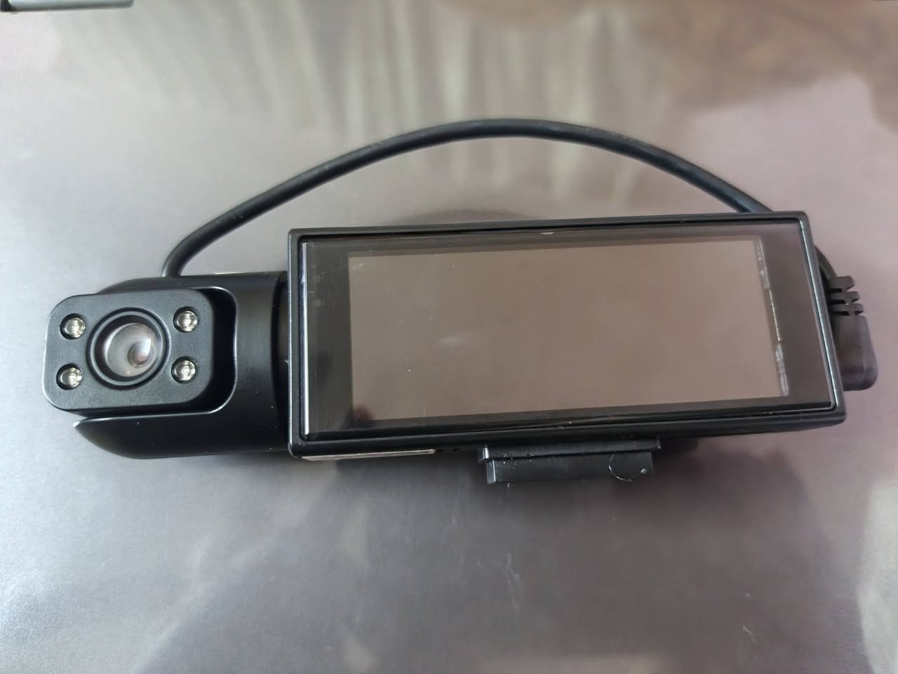 داش كام شغال1080P كامرتين امامي خلفي
HD
للبيع السعر 35مع رام32GB
واتساب ***********
