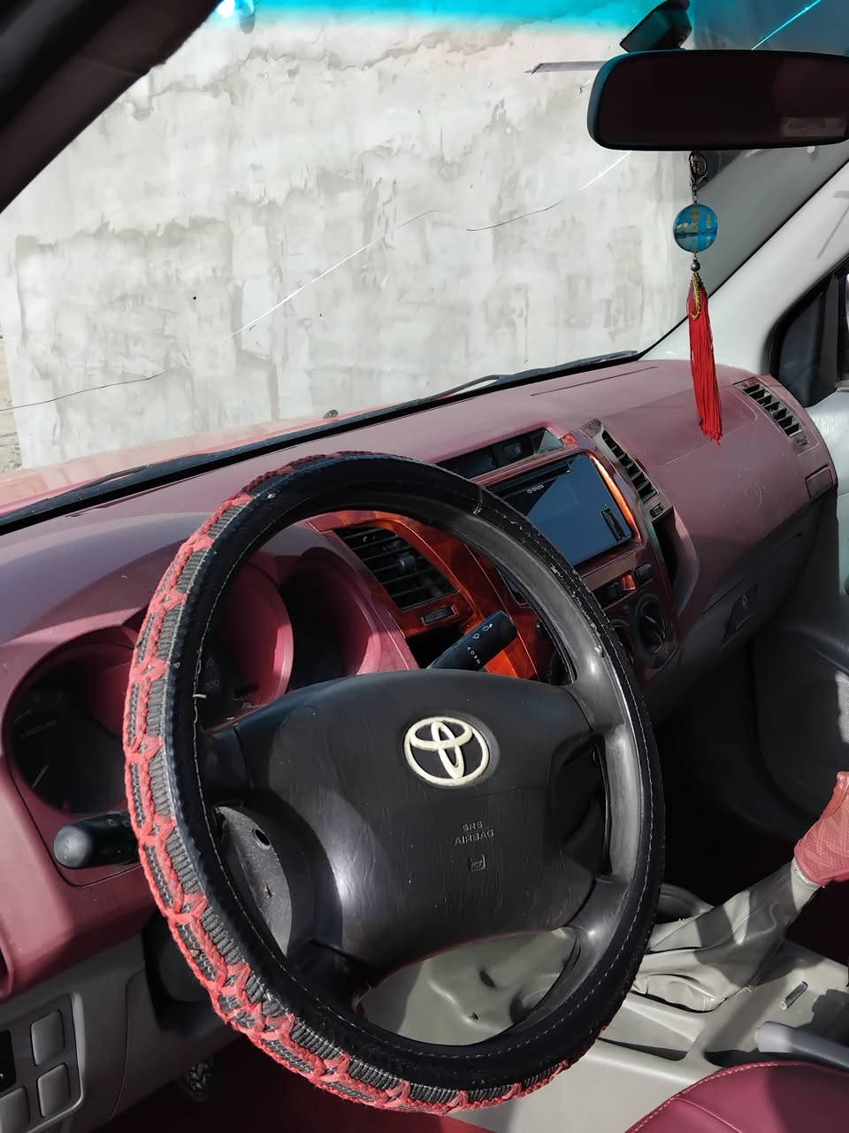 سلام عليكم فلاونزه البيع موديل الفين وهدعش مكفوله كفاله سنويه بسمي  رقم نكليزي ٢٠٠٣٠ بصره ***********
