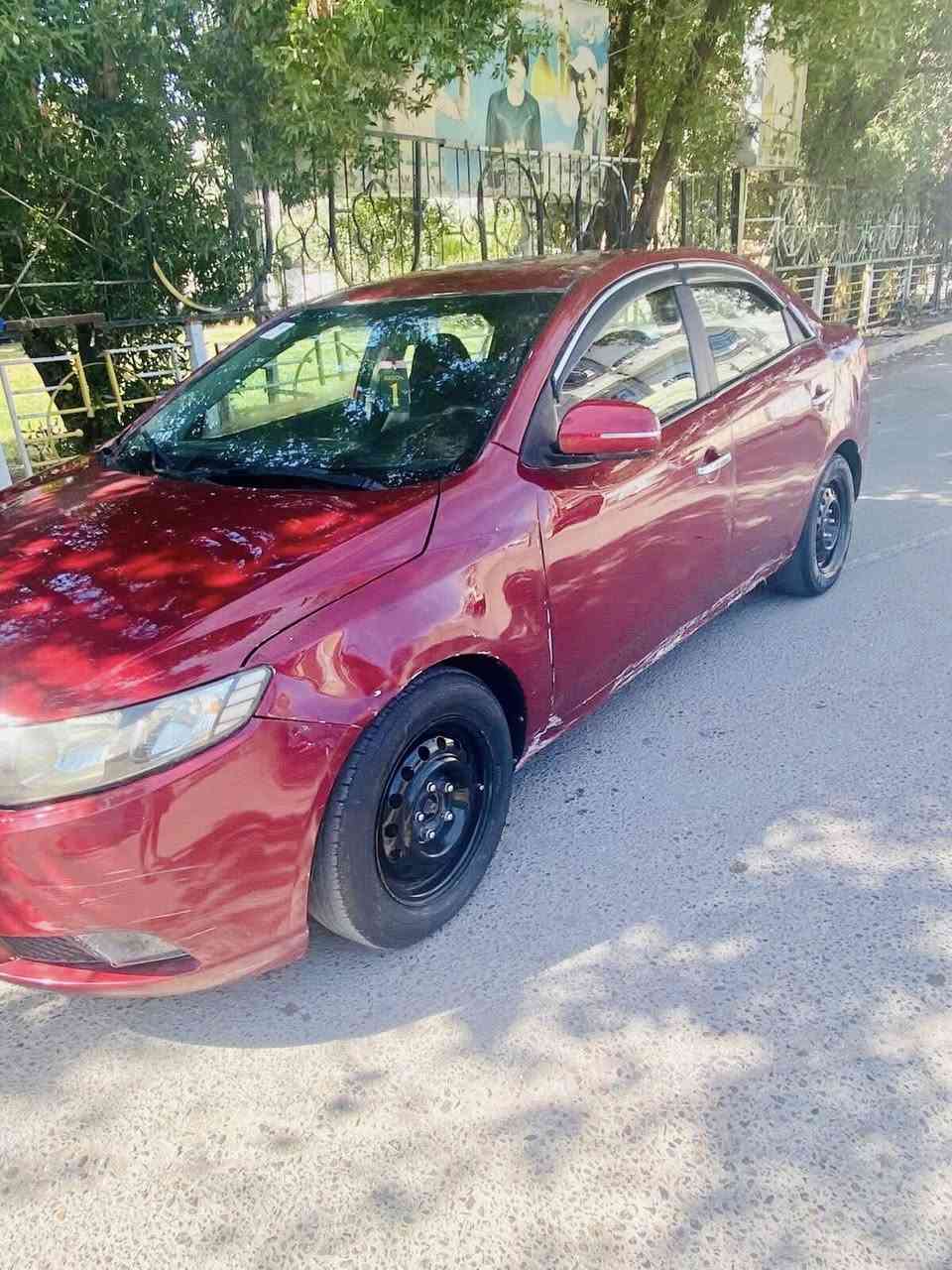 فورتي موديل 2009 السعر 68 وبيها مجال  رقم الهاتف ***********
