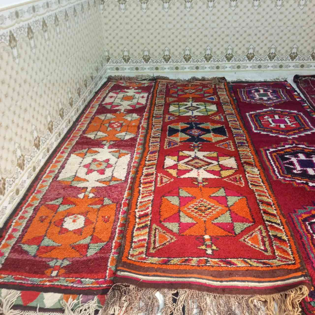 سلام عليكم غلايج للبيع ١٠ جدد سعر الوحده ب ٣٠وبيها مجال
***********
