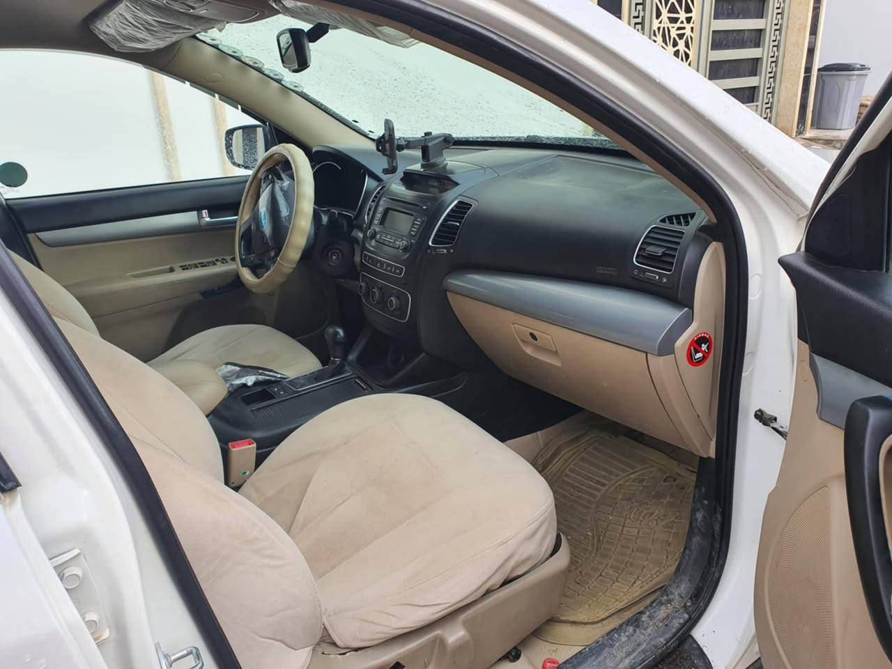 للبيع او مراوس باحدث عندي سورنتو 2015 خليجي رقم اربيل 4 سلندر 7 راكب
تدفئة تبريد اشارات بالمري
تحكمات بالستيرن تثبيت السرعة والمسجل
نظام  eco الاقتصادي ونظام CROSS 
محرك دوش DOCH (بانزين عادي)170 Km ماشي.
صبغ جاملغ امامي والبوند تبديل من دون دواخل 4wd دبل اكسل فور ويل درايف 
السيارة بالموصل
رقم اربيل انكليزي الجديد باسمي السيارة 
👈


**إذا كنت صاحب هذا الإعلان وتريد حذفه لأي سبب، رجاءا أرسل رسالة إلى الدعم الفني**