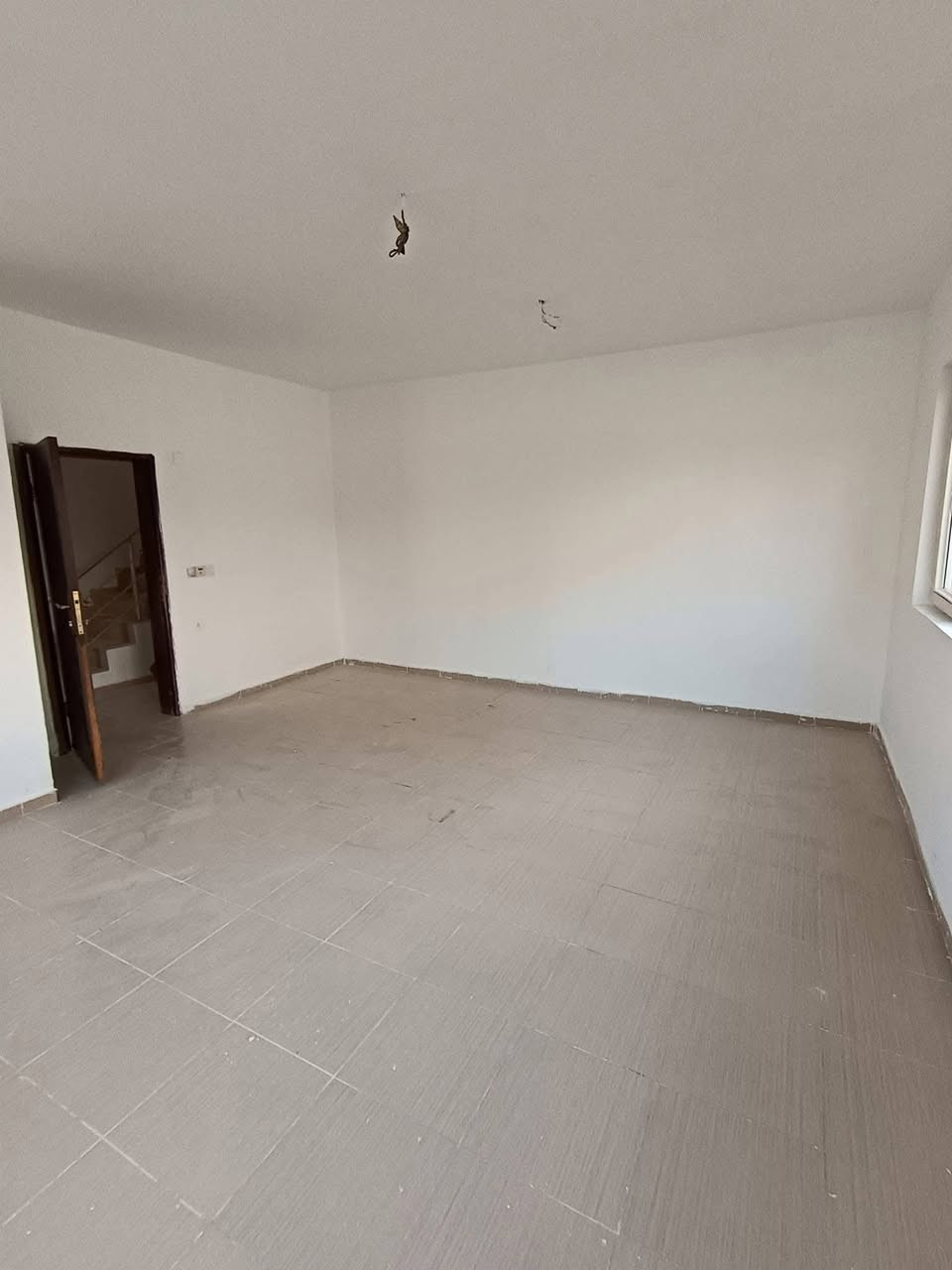 بيت البيع في وزال ستي ٤ تفتر ٦٠ ورقه بي مجال *********** وساب
