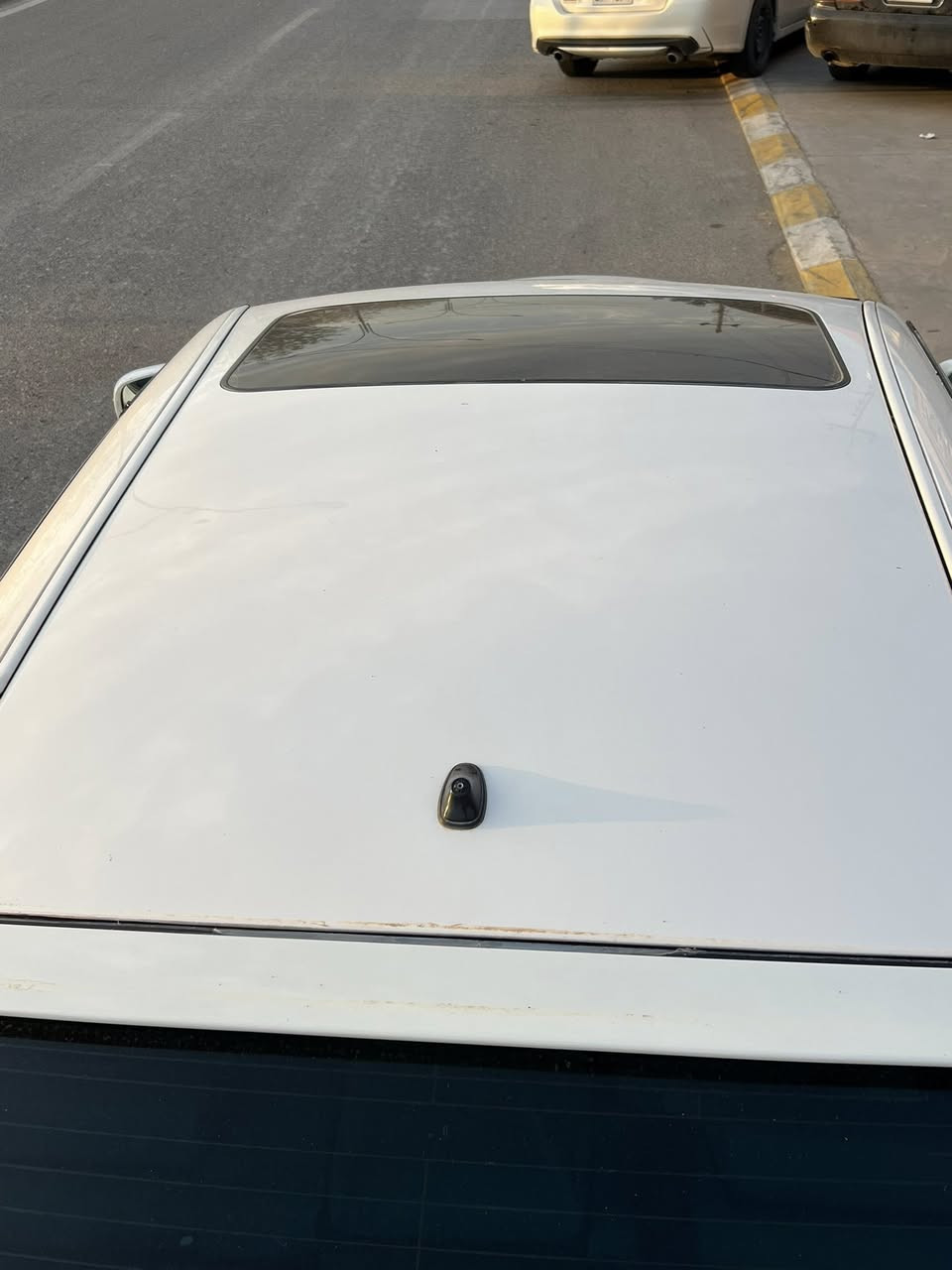 بەناوی اللە
بڕاوە ٢٠٠٥ قەپات مواسەفات ١٨٢بێ دوکەڵ
کامل جایزەو سەقفی شوشەیە بێ چاڵو شوخت 
لەباوەنورە سعری٥٣$$
***********
