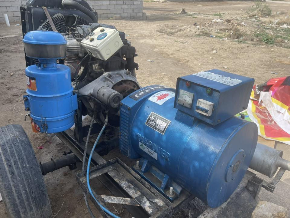 للبيع او المراوس بمولد اصغر يعني ١٥ kv ومحرك ٢ او ٣ بستم 
وحسب التفاهم 

مولد كيا ٣٠ kv 
جاهز من كلشي 
مشتغل ايام قليلة 
سعر ١٣ ورقه وبيه مجال 
***********
