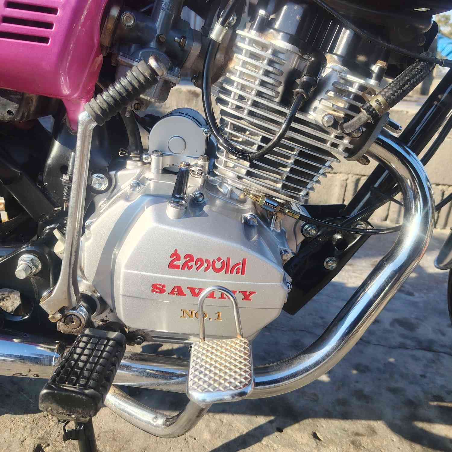 السلام عليكم دراجه موديل 23 ايراني اكف لك من سرقه وعشائر حلال وحرام. . دراجه ما مفتوح بها برغي نظيفه كله شغال سلف شغال هندر شغال دراجه ب 550 وبيها مجال فقط الشراي  هذا رقم تليفوني ***********
