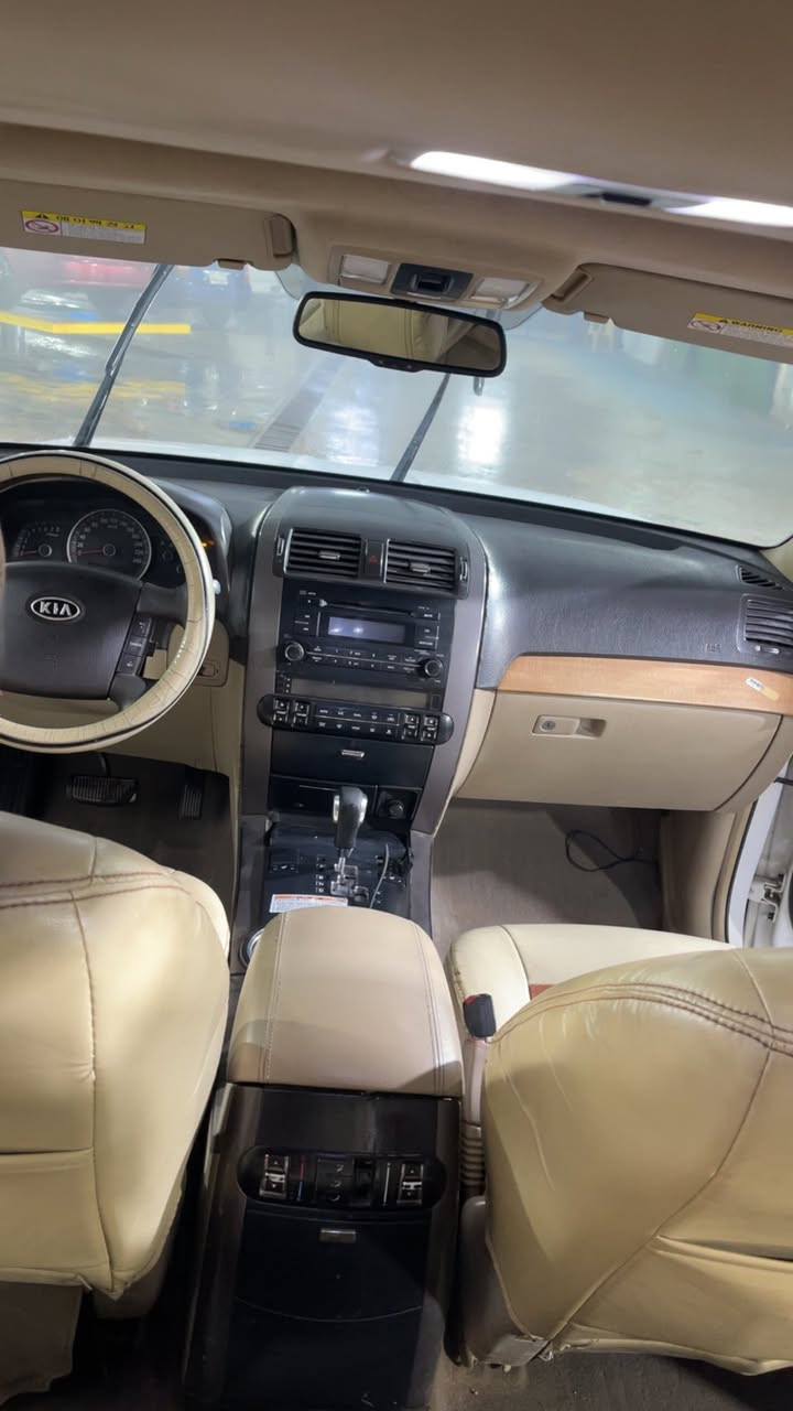 السلام عليكم
للبيع كيا مهافي خليجي 2011  فول مواصفات واحد على واحد.معرفه مواصفات الفول مايحتاج اذكرهن السيارة بيهه الجاملغات الاماميه مصبوغات اثر شخوط. مو ضربه. والجاملغ الخلفي بي بارد ع كد شبر السيارة خير من الله ماناقصها محرك جديد مبدله مال حاويه. 

السعر 135 

‭٠٧٨١ ٨٤٠ ٦٣٦٤‬
