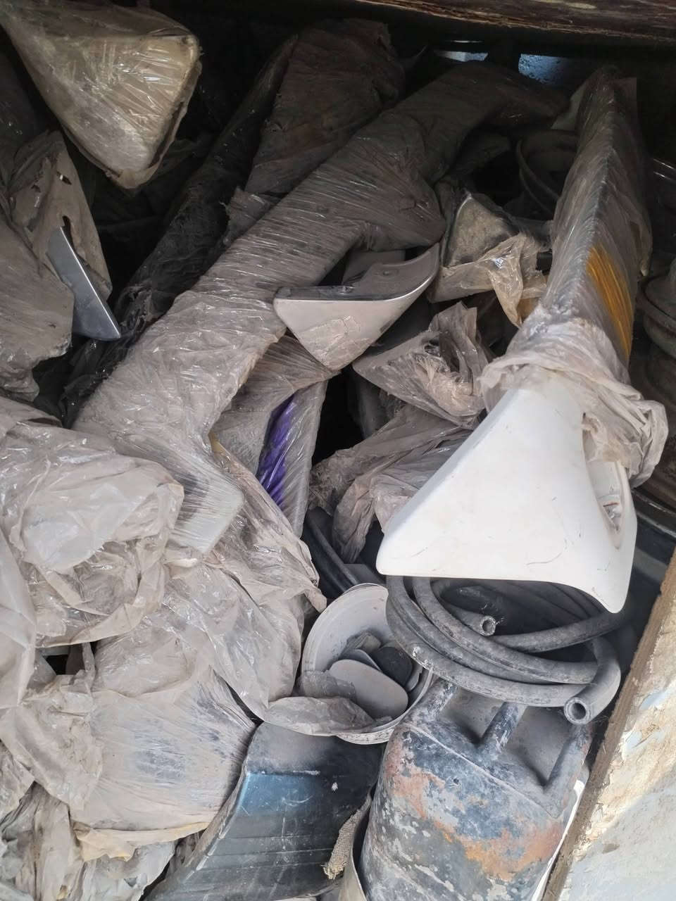 تمه وصول غراض كالوبر و باجيرو حاويه) ***********
