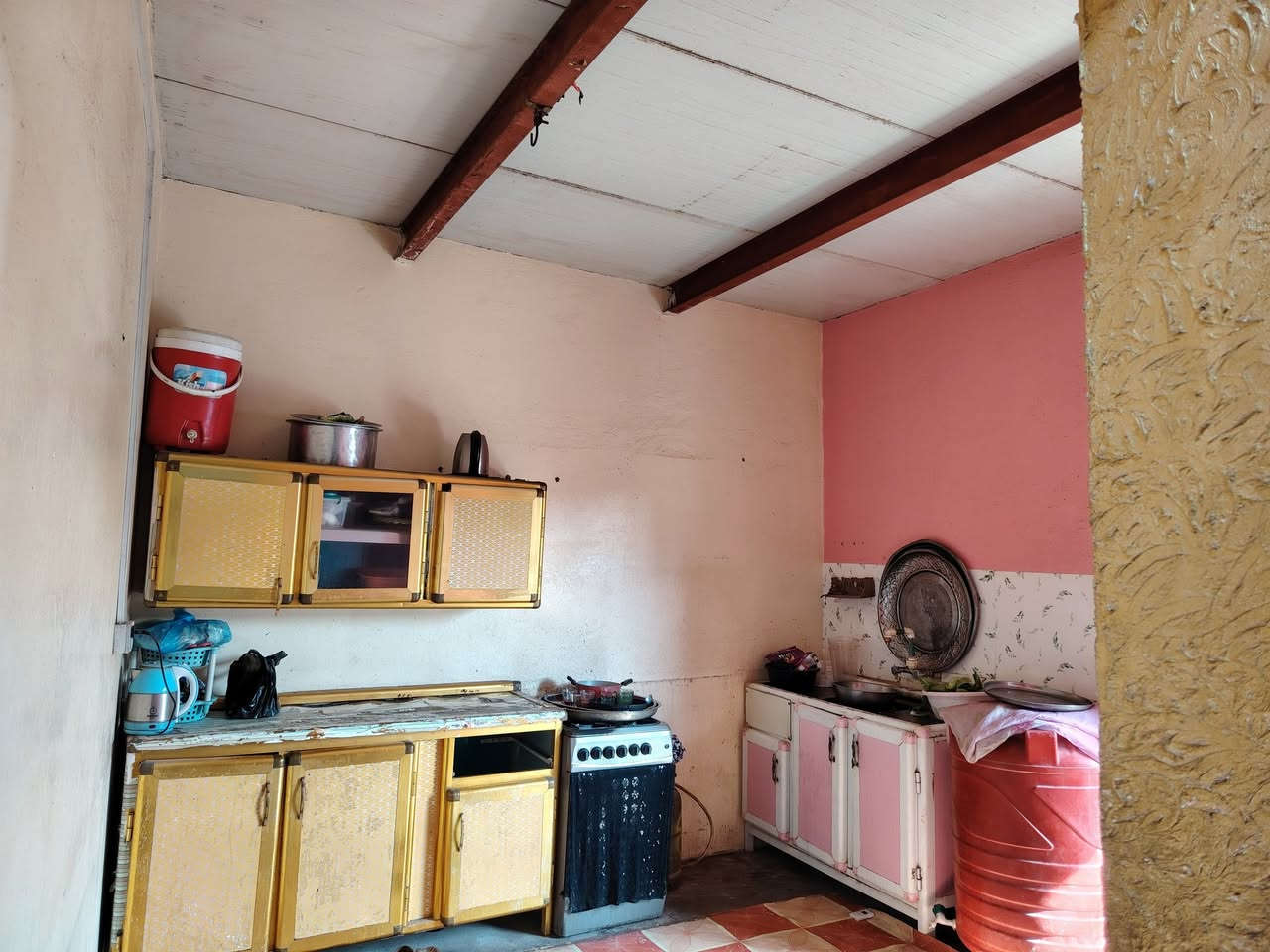 بيت تجاوز حي الحسين شارع ٦٠ على شارع سعر ٢٠) ***********
