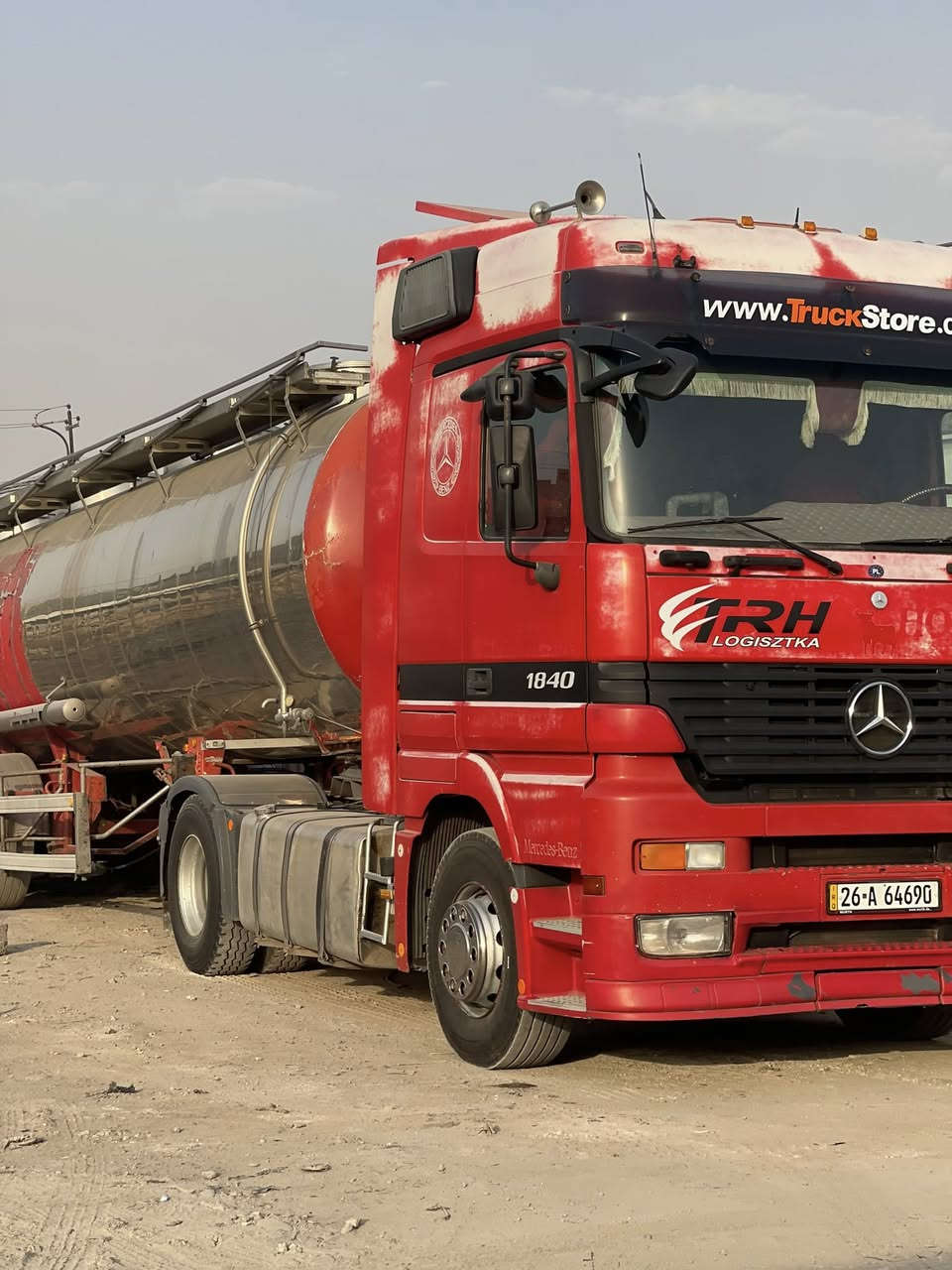 للبيع اكتروس مديل 2001بسمي رقم انكليزي صلاح الدين مثبت بودي 4 محاور تخم تاير سياره جاهزه للعمل مكاني موصل ***********
***********
