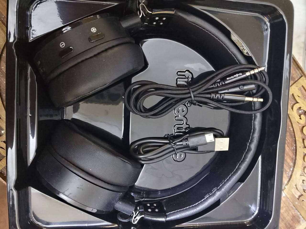 سماعه محيطه RGB بلوتوث جديده لوك


**إذا كنت صاحب هذا الإعلان وتريد حذفه لأي سبب، رجاءا أرسل رسالة إلى الدعم الفني**