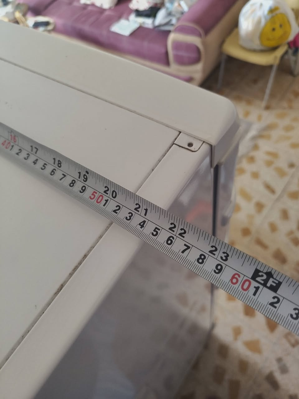 سلام عليكم 
للبيع ثلاجة مستعملة شغاله 
سعر 200 الف 
*********** متوفر واتساب
