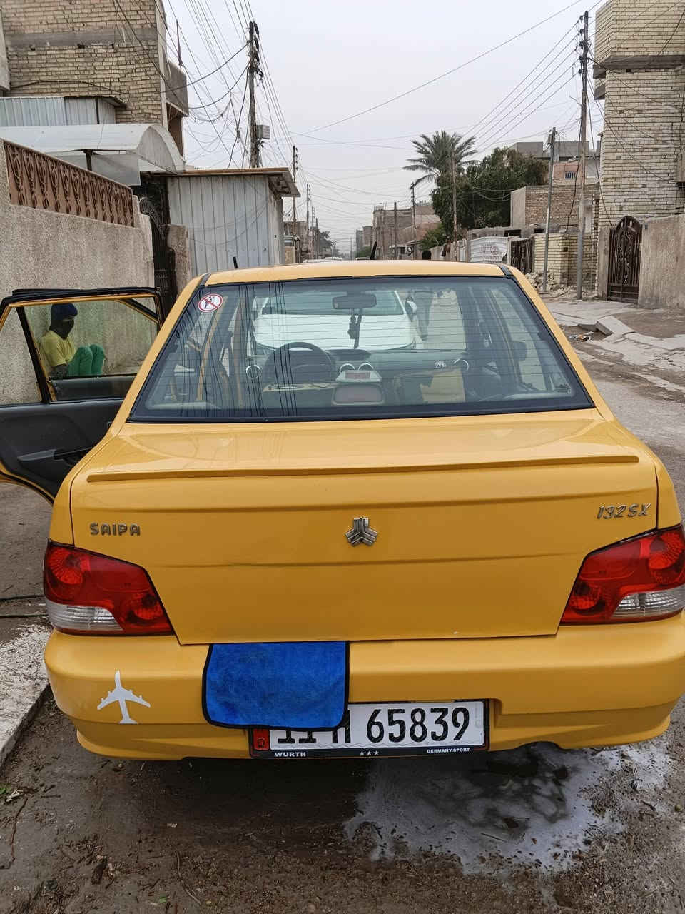 السلام عليكم شباب سايبه 12
بسمي لسياره تحويل مباشر مصفره هيئه وغرامات 

كهربائيات كلهه شغاله تبريد شاشه ومناقصهه اي شي 

السعر 26 وبيهه مجال حك جيتك

مكاني بغداد البياع رقمي ***********
