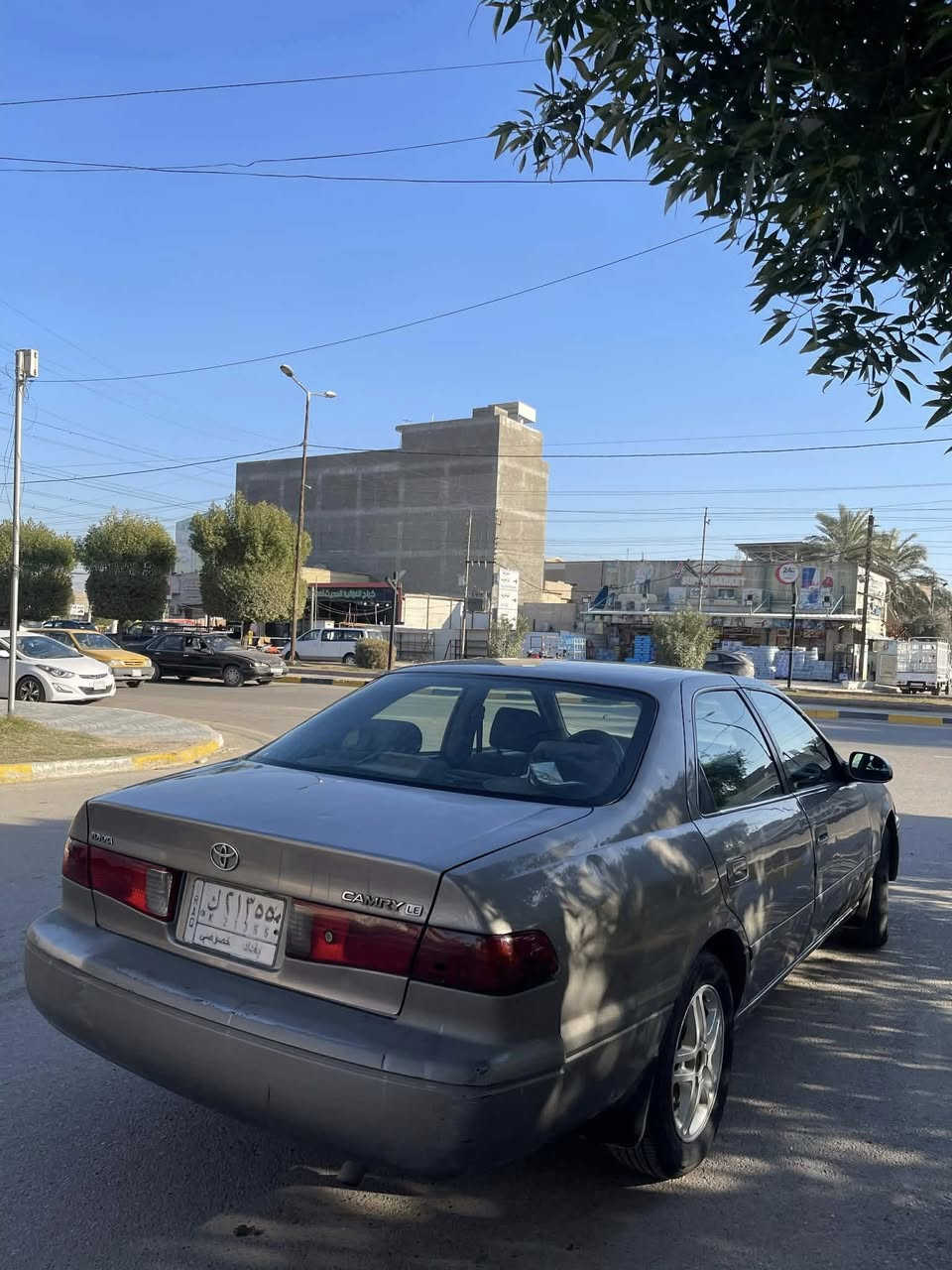 السلام عليكم 
كامري 2001 وارد امريكي Le 
محرك اربعة سلندر
محرك جديد 
كير ومحرك خير من الله 
كير اوتوماتيك 
جام كهرباء 
كرسي كهرباء 
تخم تاير جديد 
السعر 73 وبيها مجال 
بغداد الغزالية 
الرقم :***********
