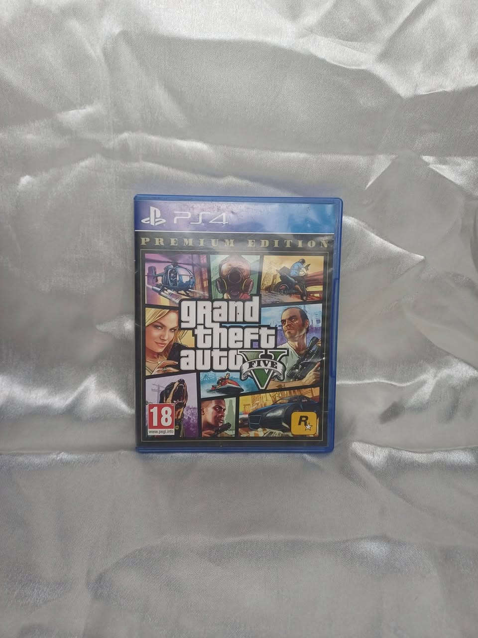 للبيع شلعة وحدة ب ٦٠ الف قفل ماكو ب هيج سعر ذا لاست و سبايدرمان جاي يبيعوهن ب ٢٠ الوحد ***********
