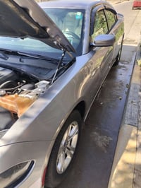 سلام وعليكم شباب جارجر رصاصي  موديل 2015 رقم بغداد بسمي  مكينه 3600 وا...