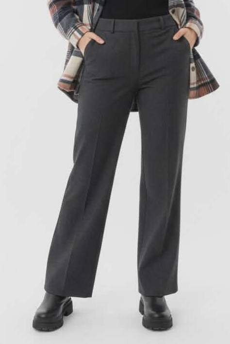 بنطرونات وتنورات  السعر فقط 10 الاف 
متوفر توصيل داخل الحمزه الشرقي


**إذا كنت صاحب هذا الإعلان وتريد حذفه لأي سبب، رجاءا أرسل رسالة إلى الدعم الفني**