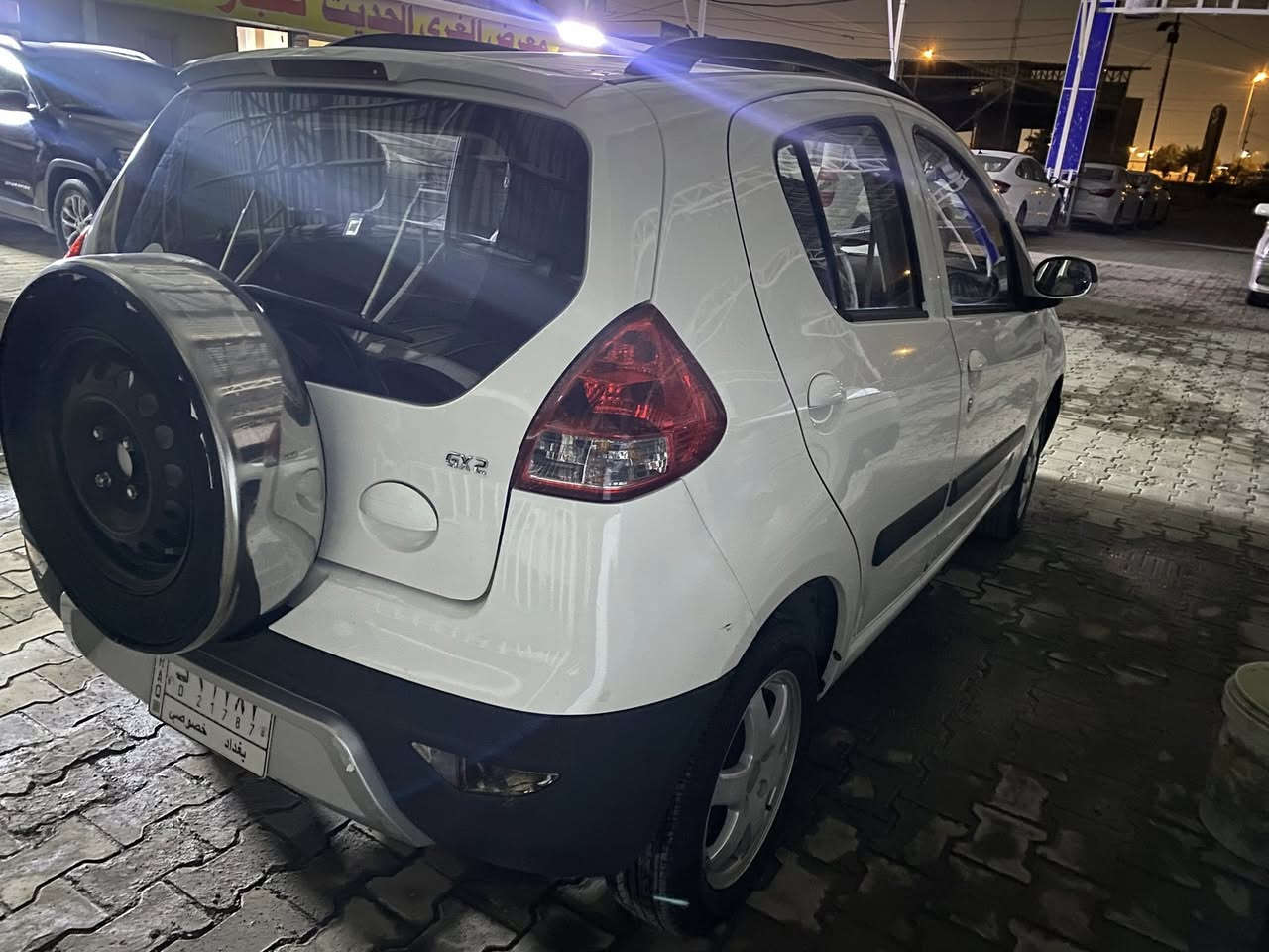 🔴 جيلي باندا كروز موديل 2013 رقم بغداد الماني بأسمي مكاني بالنجف
🟢 كير عادي 
🟢 تبريد شغال 
🟠مال موظف كير ومكينة بلادي ومابيها اي قطعة تبديل فقط طخه بالامام ومصلحه ومابيها نقص

السعر النهائي 45 ورقة

واتساب 
***********
