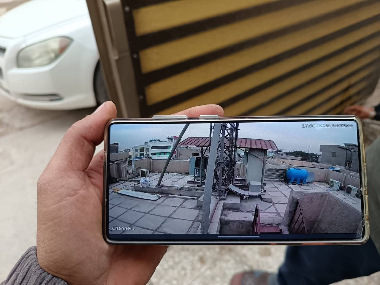 بسم الله الرحمن الرحيم
«وَقُلِ اعْمَلُوا فَسَيَرَى اللَّهُ عَمَلَكُمْ وَرَسُولُهُ وَالْمُؤْمِنُونَ 
          صدق الله العظيم

(الحمدالله تم تامين  بيت  في بغداد    
الدوره حي الشرطه   )

منضومه تجميع من ماركه دهوا  الاصلي دقه 5 ميكا  فول كلر صور وصوت 

الموصفات :
 ✅كامرات  عدد 4 دقه  دقه 5 ميكا بكسل  حقيقي  ملون ليلي نهاري  دبل فلاش  
   من ماركه  دهوا  لاصلي وكاله ) 💯👌

✅جهاز xvrنوع  دهوا   الاصلي  دقه 5 ميكا  العربي الحديث 

✅بكره واير طول 100 متر نحاس الاصلي المسلح  

✅هارد واحد تيره البنفسجي الاصلي خزن 15 يوم   

✅بوكسات كاميرات عدد 4
 
✅ماوس لاسلكي 

▪️مع ضمان سنه   حقيقي صيانه وستبدال   في جميع ملحقات 

 ▪️نصب حترافي👌 و دقه في العمل 💯💯

‼️وتم ربط كاميرات على هاتف فقط حسب طلب زبون
عن طريق برنامج خاص شركه دهوا DMSS‼️

❗️❗️ملاحضه  اماكن الكامرات حسب طلب زبون❗️❗️
 
*********** مهندس يوسف 

🔴ومتوفر جميع انوع كامرات الاصلي وكاله 
بيع ونصب وصيانه جميع انوع كامرات 

🔴والعمل في جميع مناطق بغداد كرخ ورصافه 

ويوجد ايضآ توصيل في بغداد وجميع محافظات 

🔴ومتوفر كشف مجاني للموقع  

#كامرات 

للستفسار ***********وتساب 
#دهوا
#اسوار 
#هيكفجن
#شاهين
