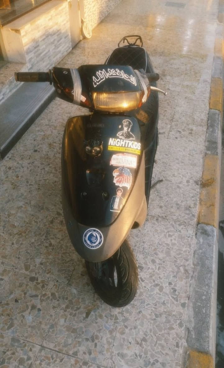 يا الله السلام عليكم شباب دراجه ساسوكي ٦٠ مثل مموضح بصوره نضافتهه حلوه الدراجه نكره سلف هورن بس العداد ميشتغل و كدام عينكم قيم بلي يرضى الله و بلعافيه رقمي *********** او مراوس ترهم مو مشكله
