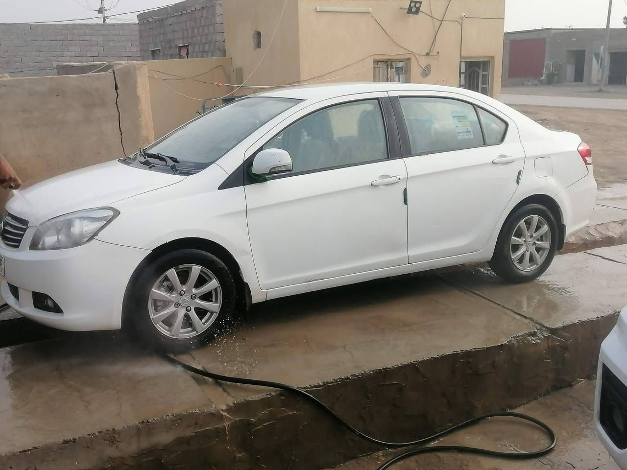 سلام عليكم سيارة للبيع مديل 13 سياره كريت ويل فولكس سيارة كفاله بس بيها الدوس صبغ كير عادي مكينه وكير كفاله سياره بسمي السعر 50 وبيها مجال للشراي خاص مفتوح وهذا رقمي ***********
