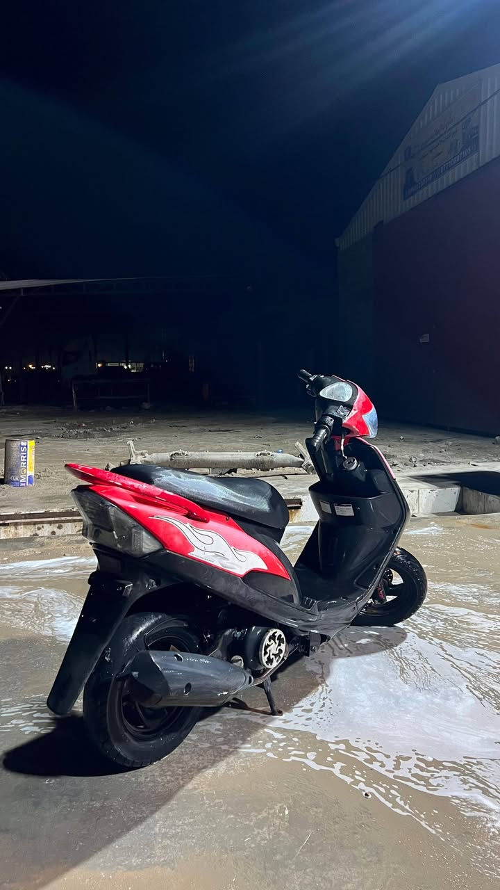 سلام عليكم شباب دراجه للبيع ماكس عدله بوشه 49كلشي بلاد  برقي ما مفتوح بيها دراجه نضيفه وكلشي شغال بيها لايت بك لايت سلف هندر اشاير شغاله من فوك لي جوه سعر 850وبيها مجال مكاني البصره قضاء الدير لشراي خ يراسلني ع هذا ارقم(***********)
